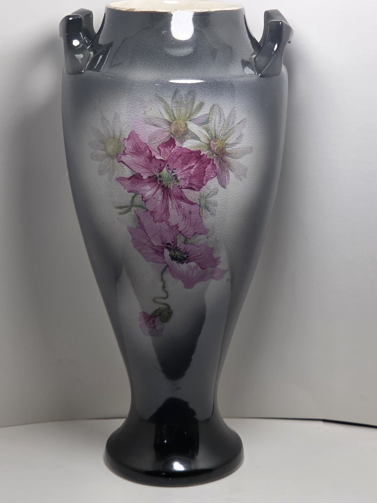 Antique Warwick Duchess C6 Poppy Charcoal To White Gradient Vase IOGA 10\