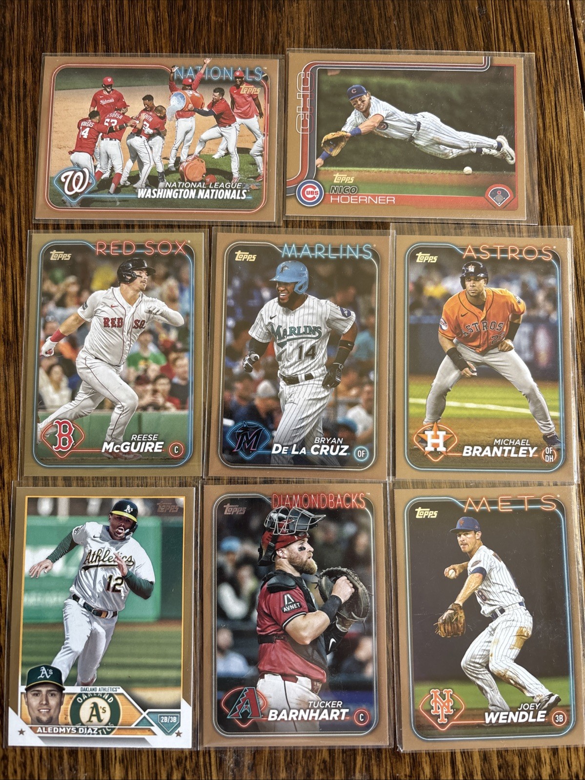 Lot of Topps Gold Parallel From The Years 2023, 2024, 2025.