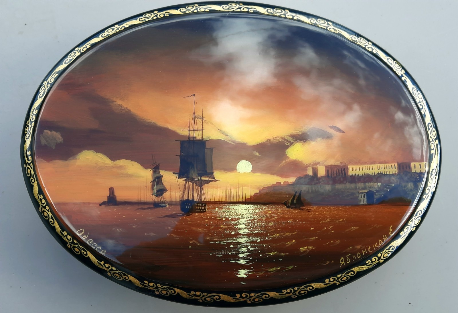 Lacquer Box  Handmade Miniature Fedoskino Palekh