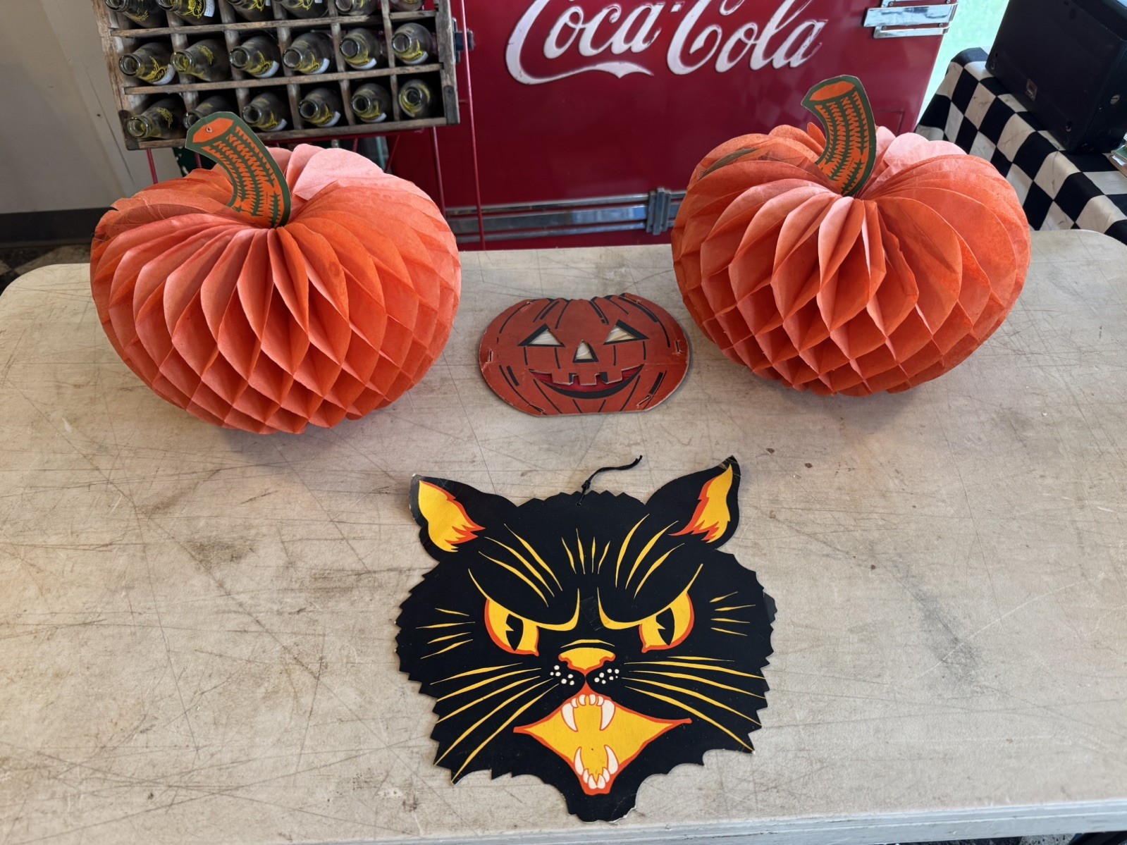Vintage Halloween 2 Paper pumpkins, 1 scary cat, 1 cardboard pumpkin flat. 