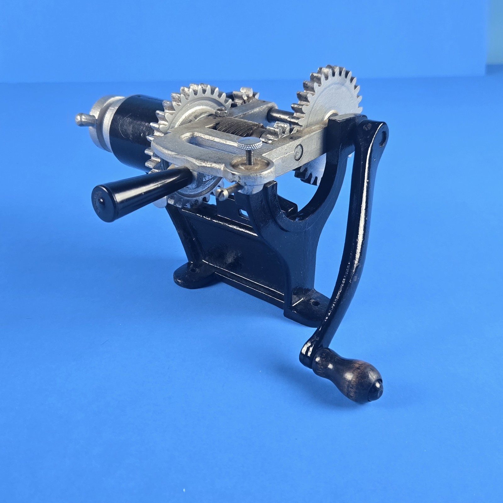Vintage Hand Crank Dowel Rod Turning Machine Cutting Pool Cue Dowel Maker.