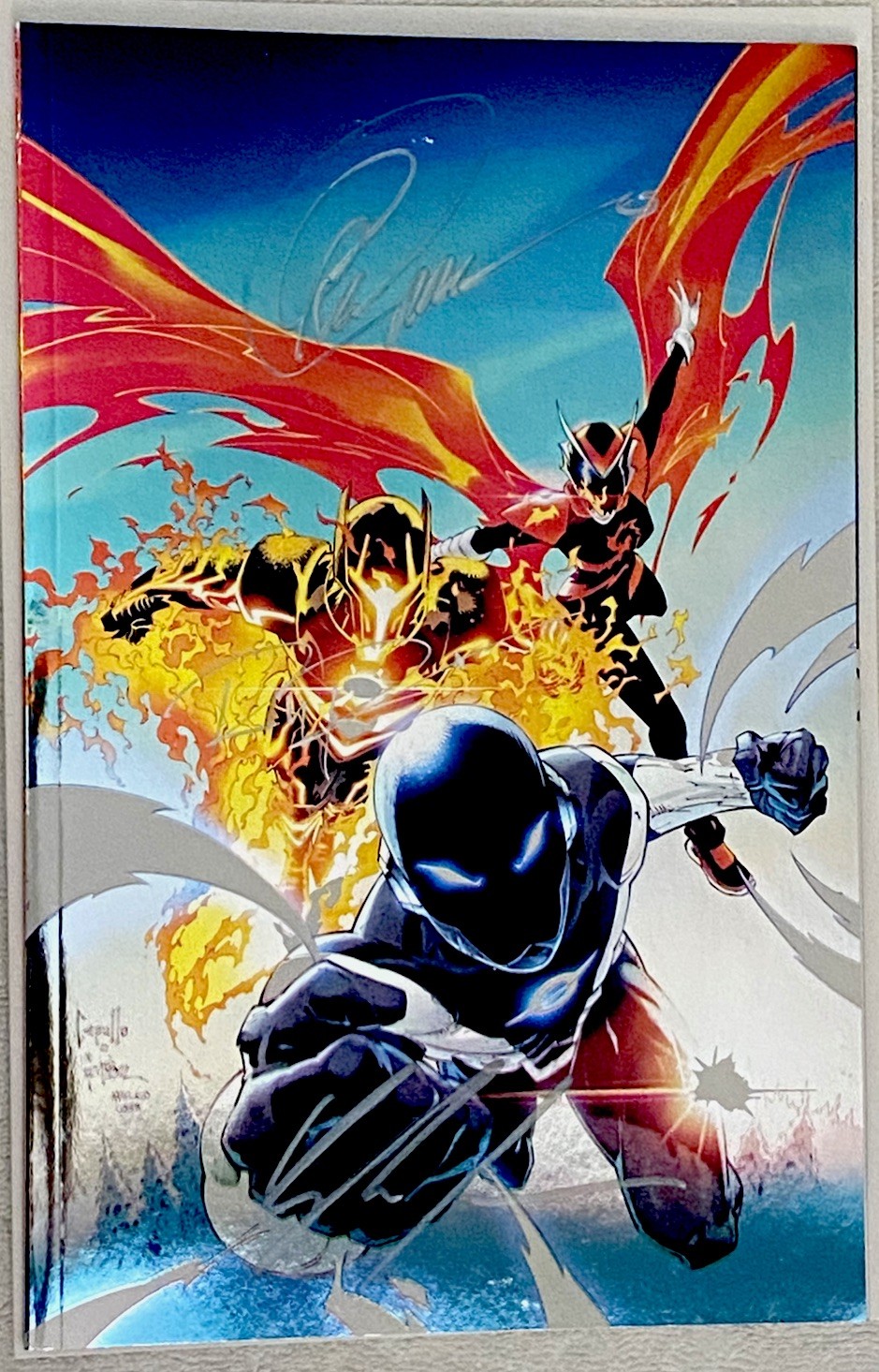 Super Massive 1 2022 Virgin Foil Variant Signed By  Capullo Higgins Parrot W/COA