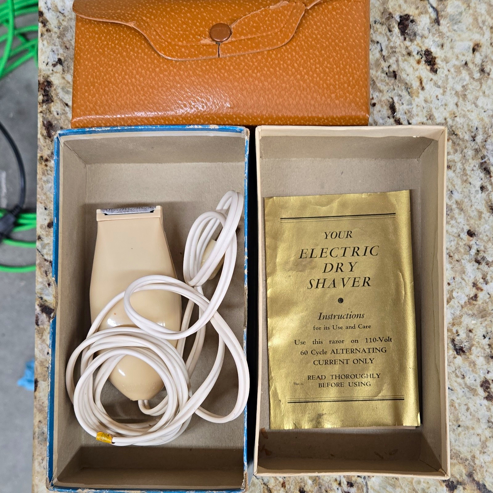 Antique Taylor-Made Dry Electric Shaver A.C. Only w/all items