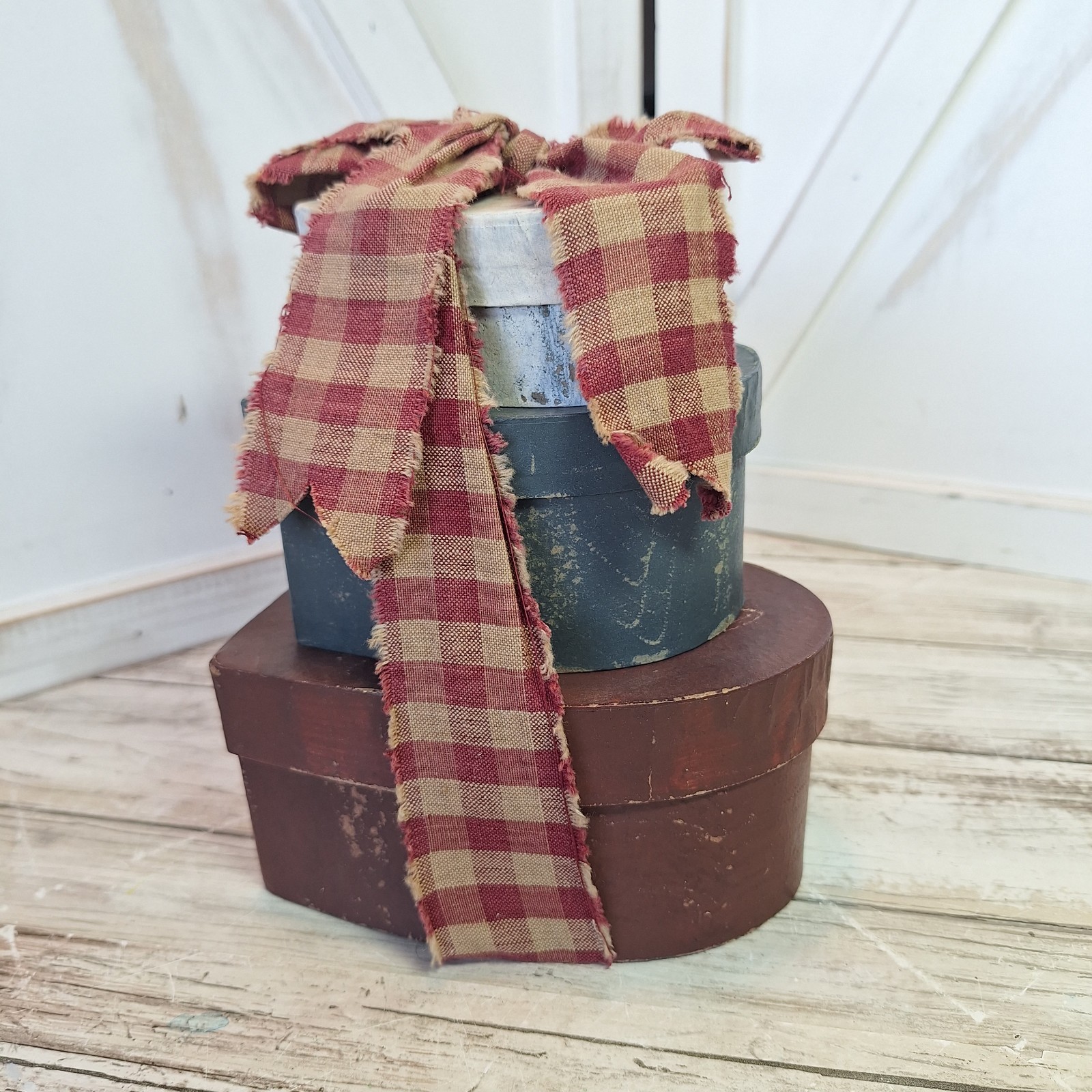 Primitive Heart Shaped Nesting Stacking Boxes Distressed  Burgundy Plaid Ribbon