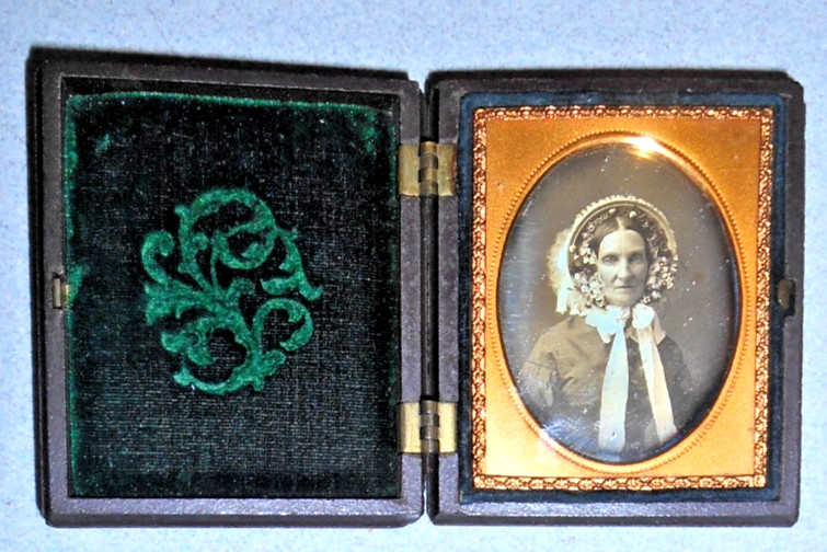 1/9 Plate Daguerreotype- Thermoplastic Case