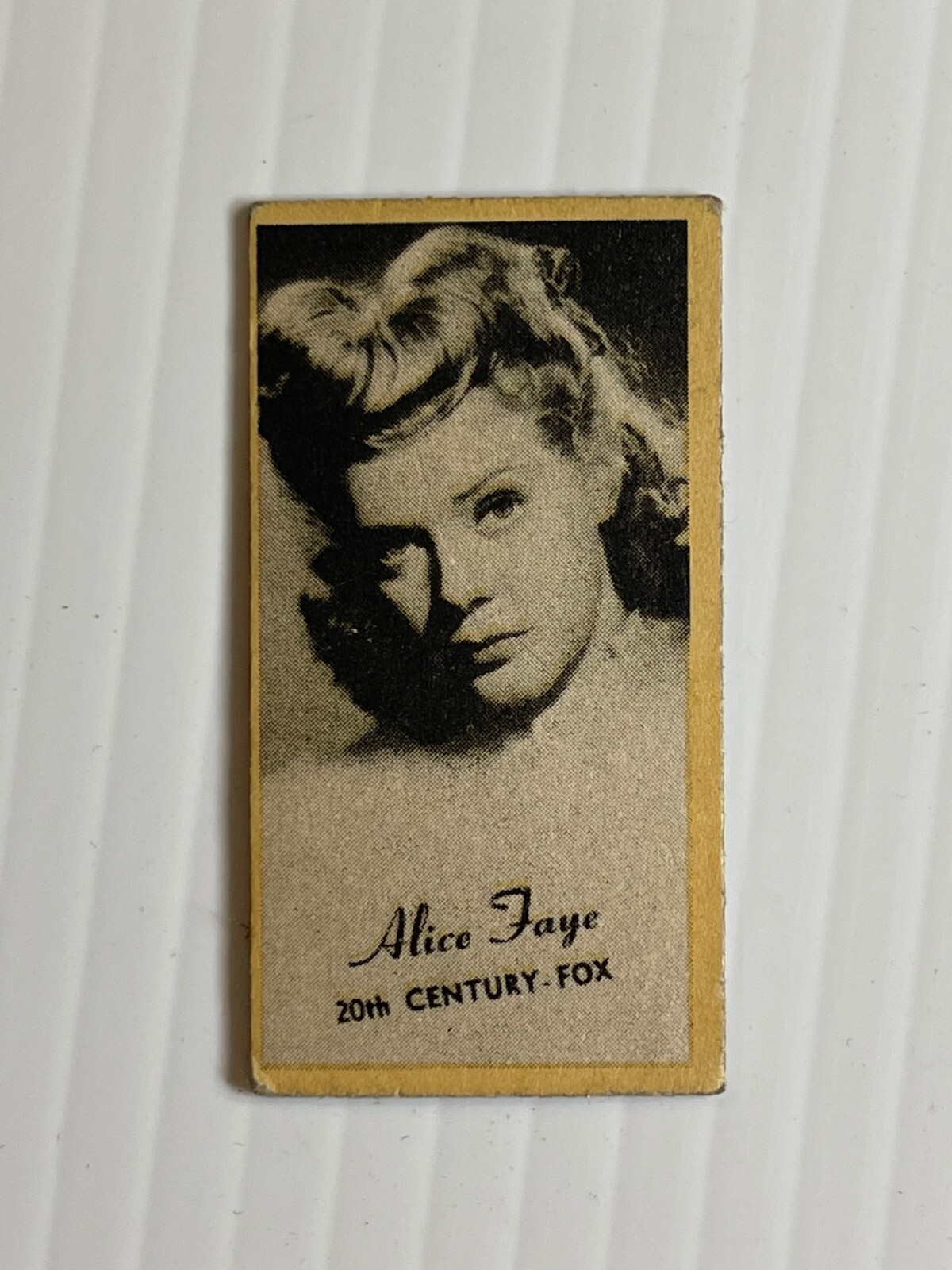 Alice Faye - Movie Star Card - ENGRAV-O-TINTS Peerless Scales Vending - *1947*