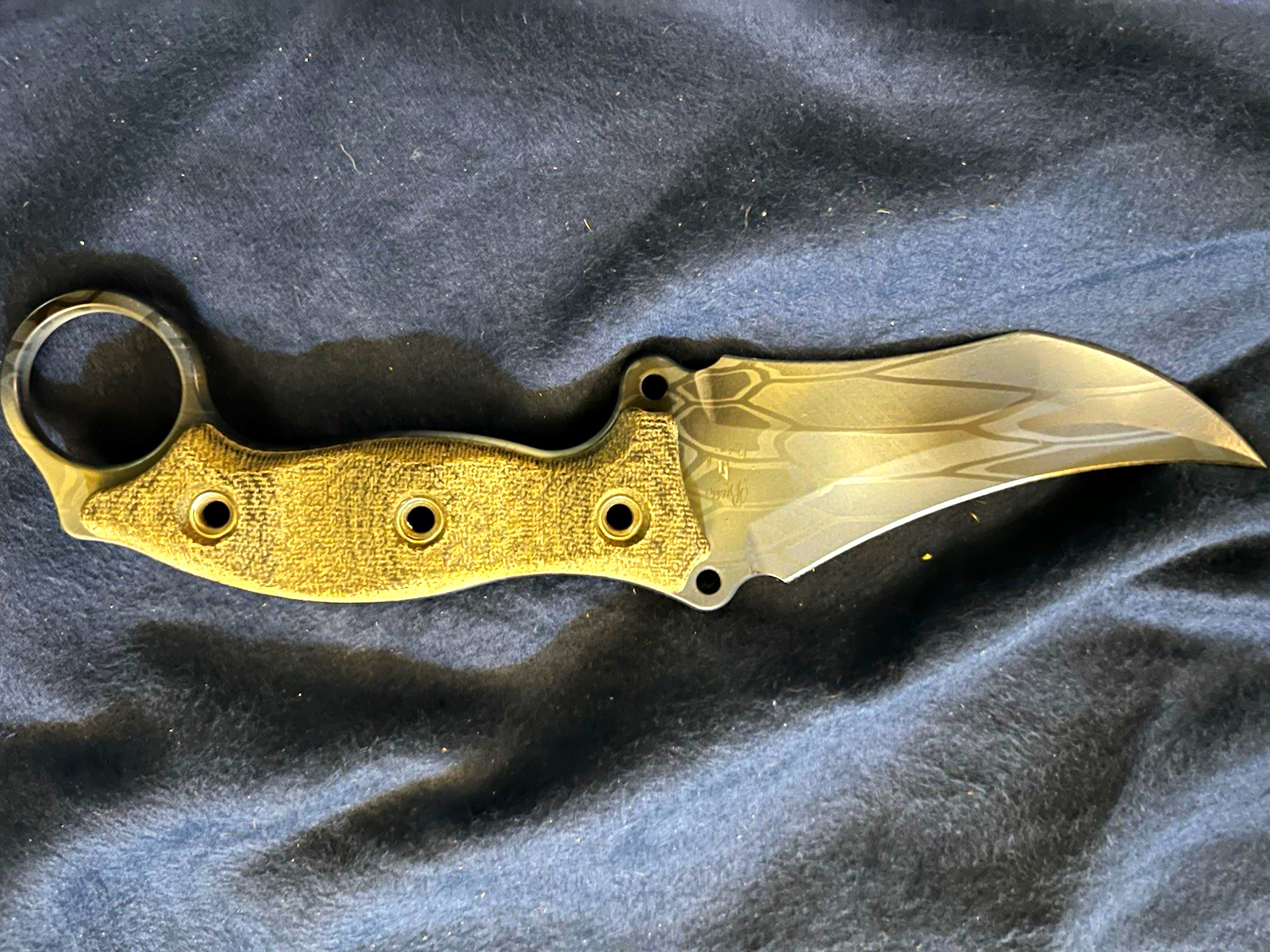 Busse Custom Triceratops  INFI Blade,
