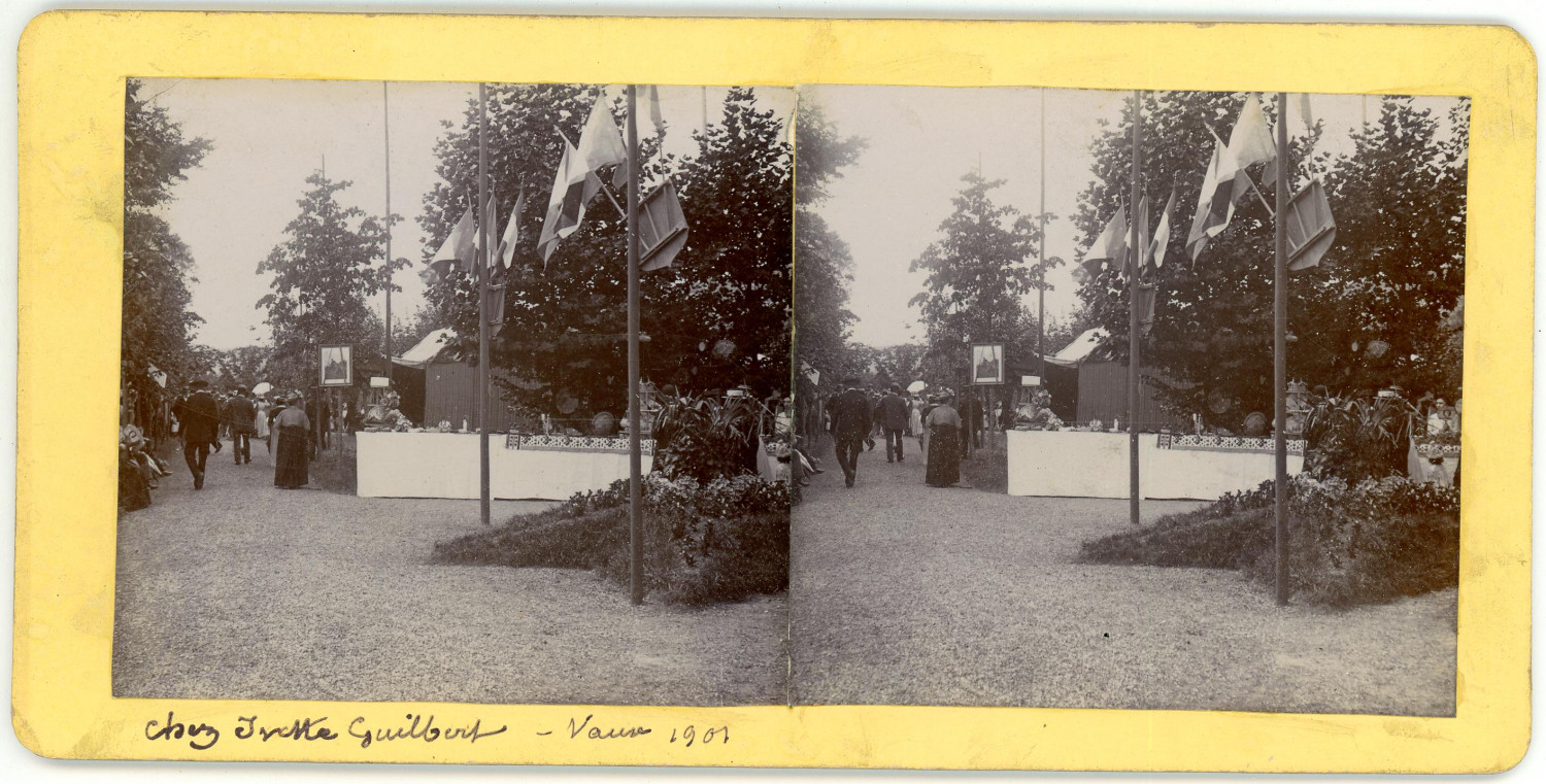 Stereo, France, Théâtre de Vaux, Chez Yvette Guilbert Vintage Stereo Card - T