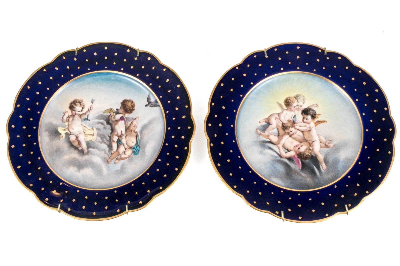 Pair Antique Franz Xaver Thallmaier Munich Cherub Cabinet Plates 9.5