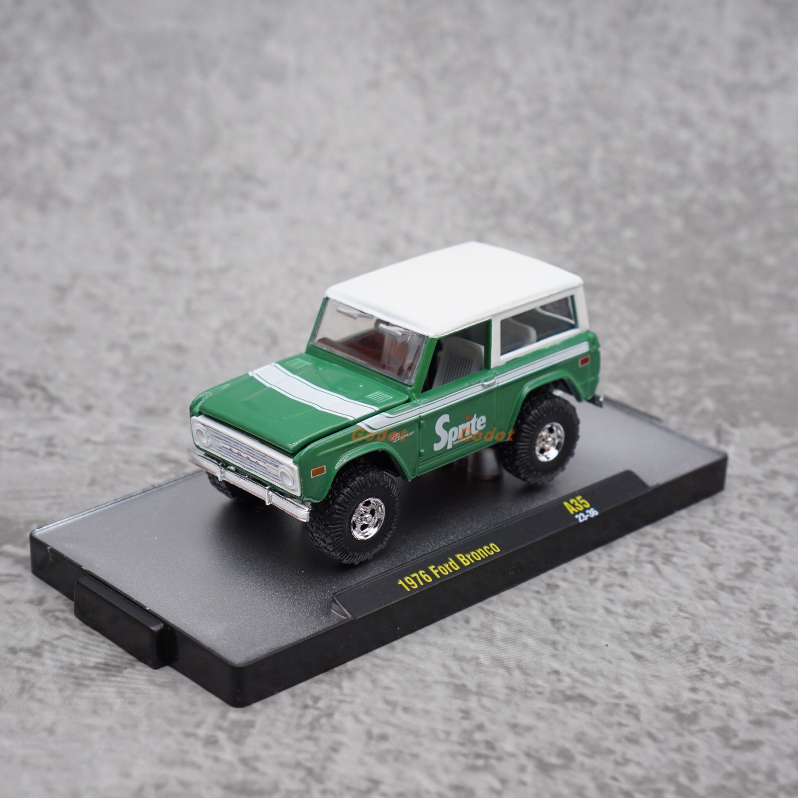 1/64 Scale 1976 Bronco Green – Alloy Diecast Collectible Simulation Model