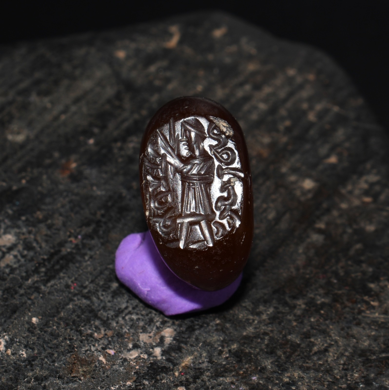 Old Authentic Ancient Near Eastern Sassanian Agate Stone Intaglio Seal Bead