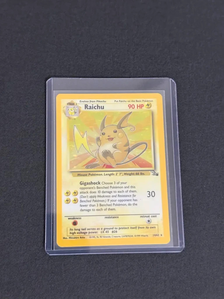 Wizards of the Coast Pokemon TCG Fossil Raichu 14/62 Holo Rare English 1999