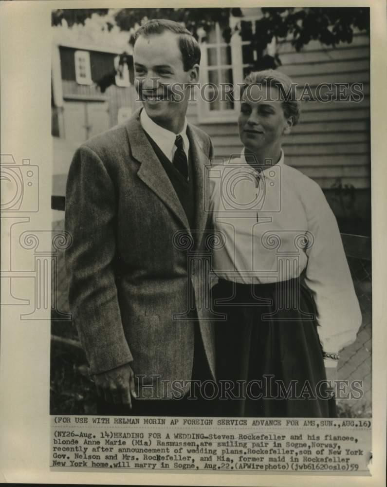 1959 Press Photo New York Governor Nelson Rockefeller\'s Son Steven, Fiancee Mia