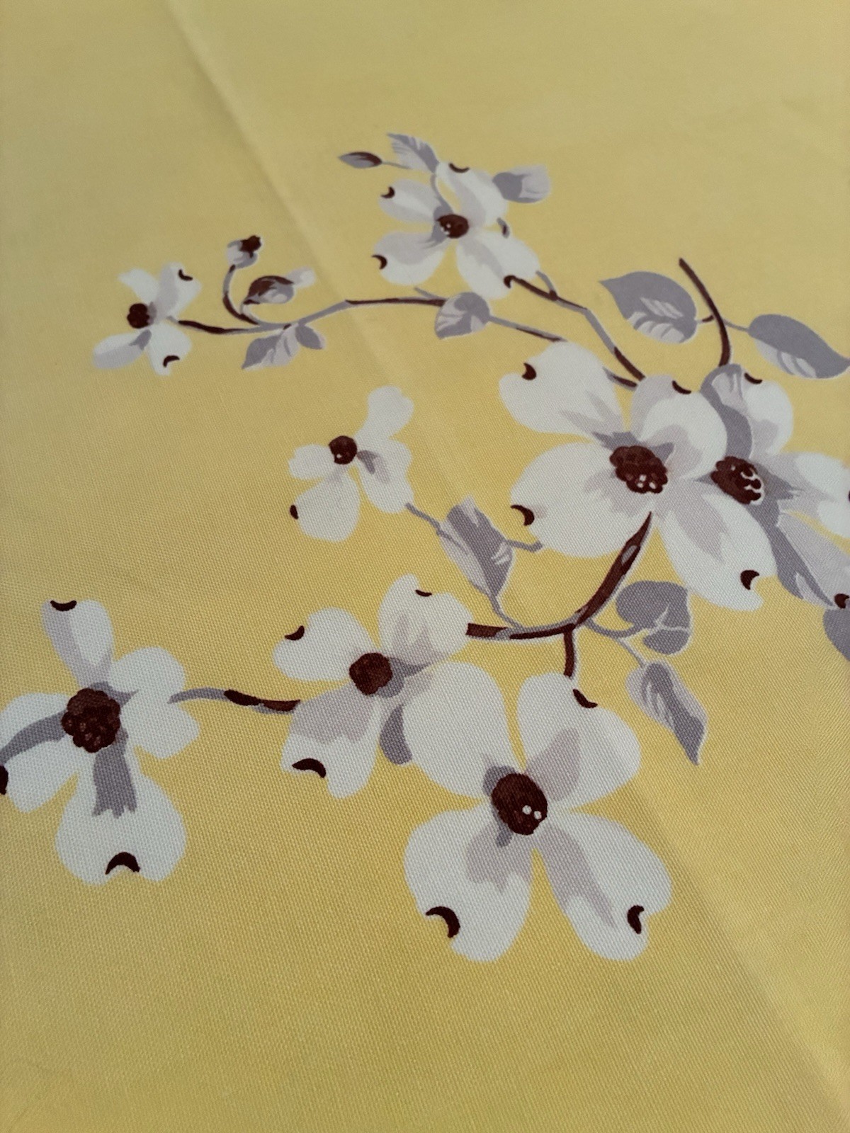 Vintage 1950s Yellow Linen Dogwood Blossom Floral Tablecloth 48x54 Selvedge EUC