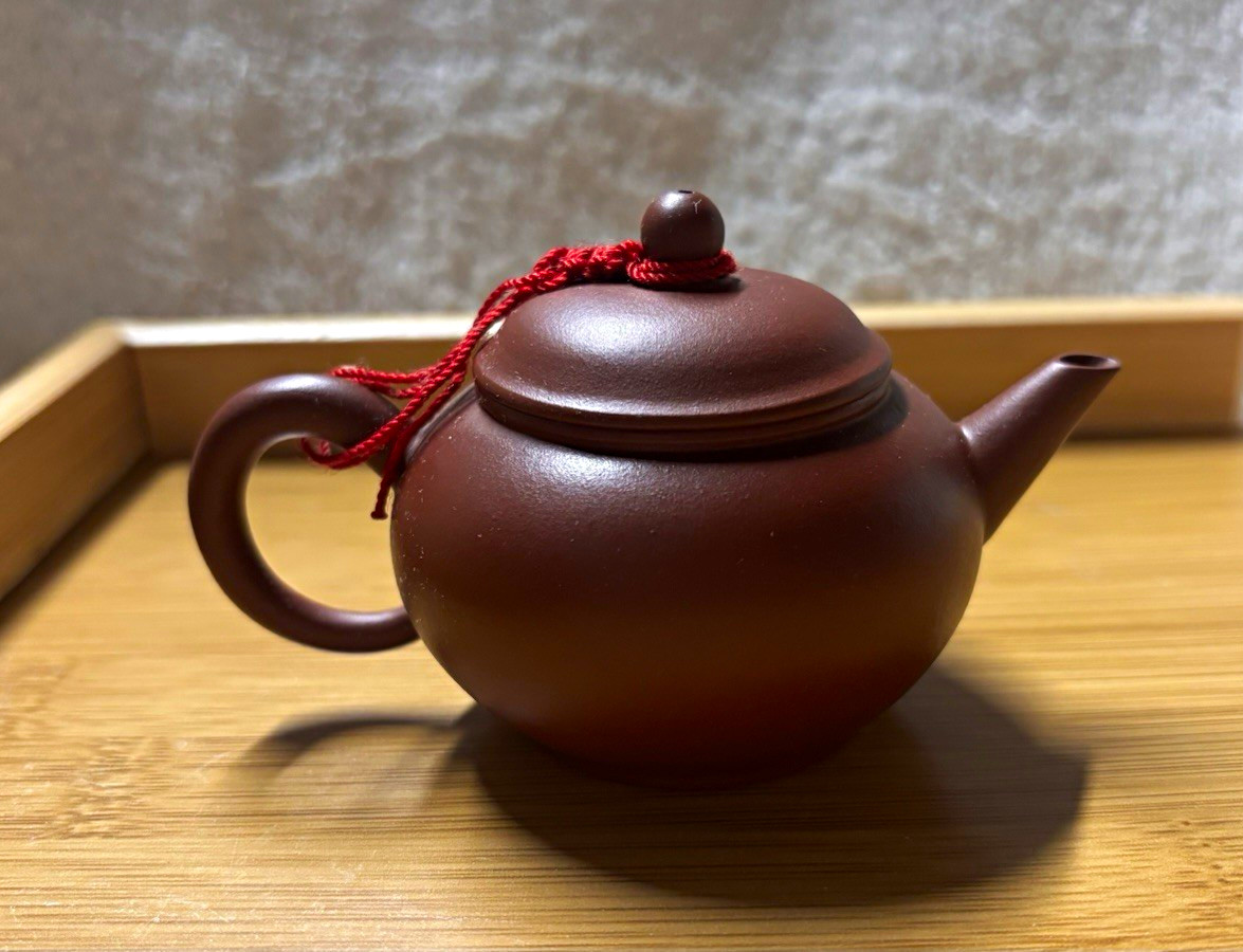 Vintage Yixing Zisha Teapot Red Clay Chinese Teapot Seal Stamp