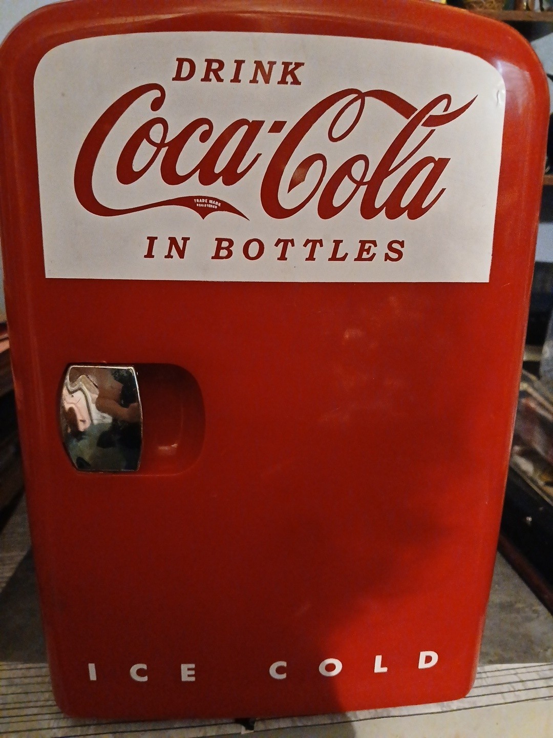 Coca Cola Mini Fridge Thermoelectric Cooler/Warmer 6 Can Capacity