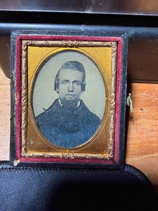 2 Antique Ambrotype , Daguerreotype In Cases / GF Inserts