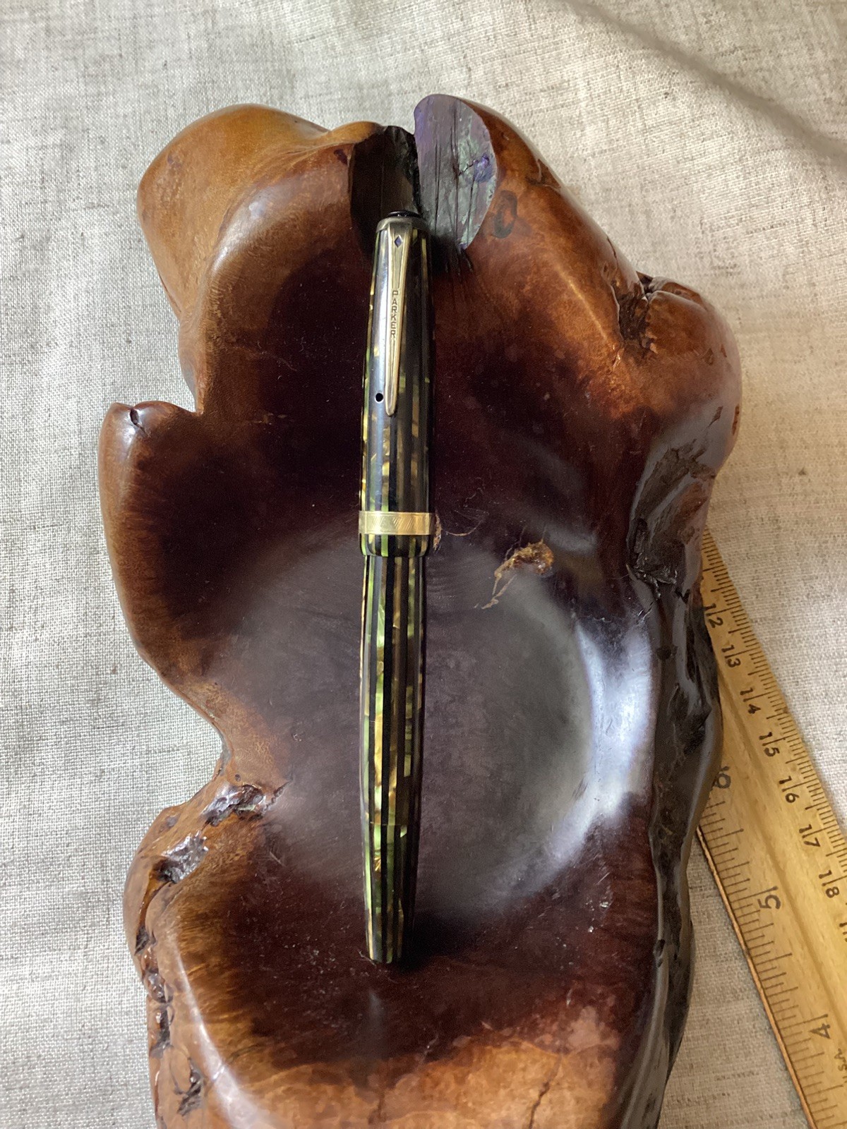 Beautiful VINTAGE PARKER FOUNTAIN PEN 