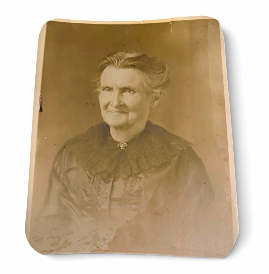 Antique~1800s~Original Photo Print~Portrait Photograph~Elderly Woman~People~8x10