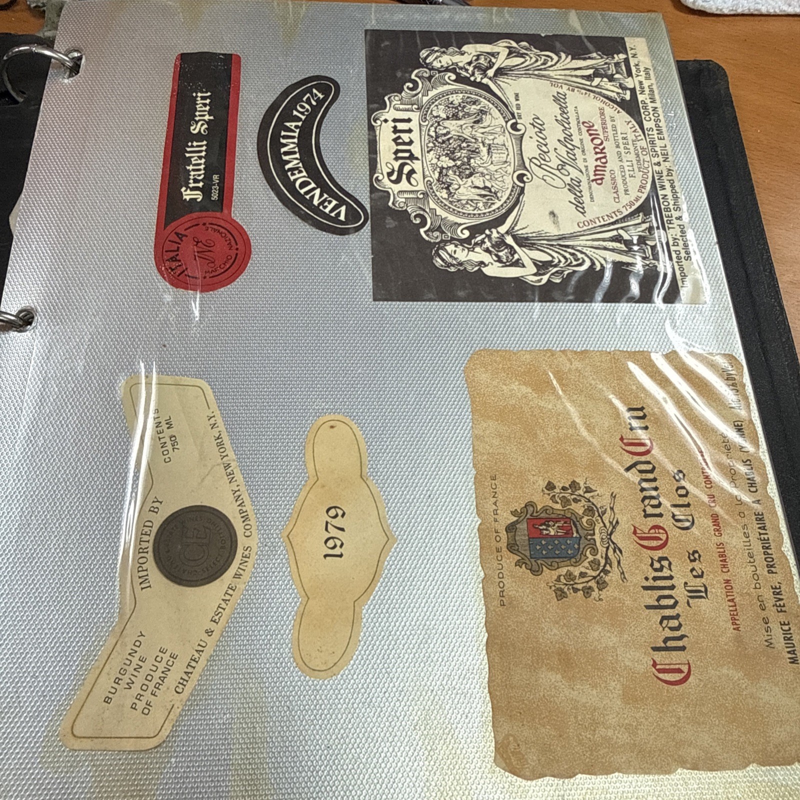 Scrapbook Of 10+ Vintage Wine Labels 1970s-1980s 17 2-sided pages