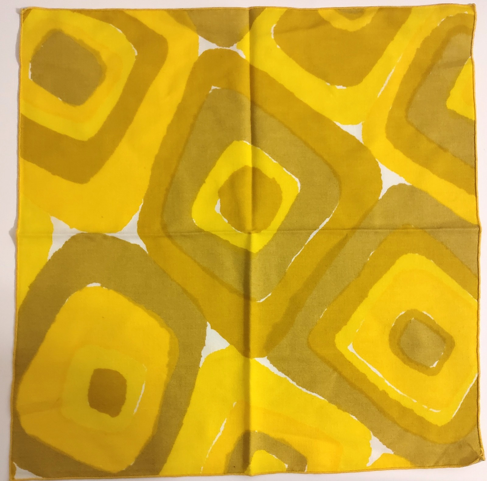Vtg Set of 5 Vera Neumann 70s Mod Yellow/Gold Geometric Pattern Cotton Napkins