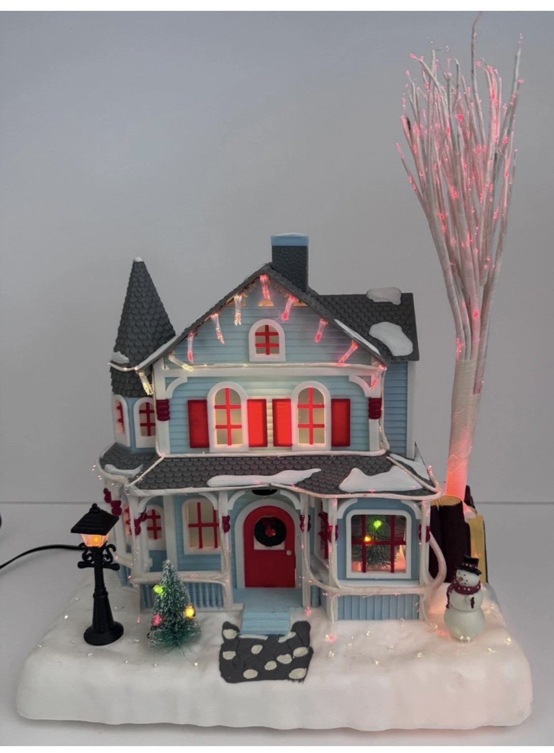 Vintage Avon Holiday Splendor Lighted Fiber Optic Tabletop Christmas House 2002