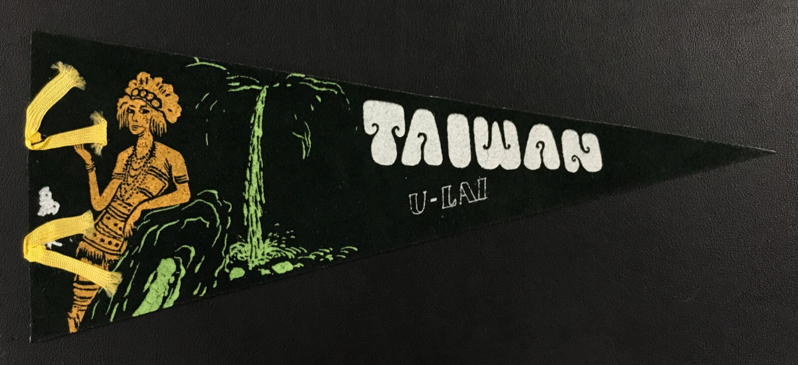 Vintage 1950\'s Taiwan U-Lai Handmade Green Felt Pennant 14\