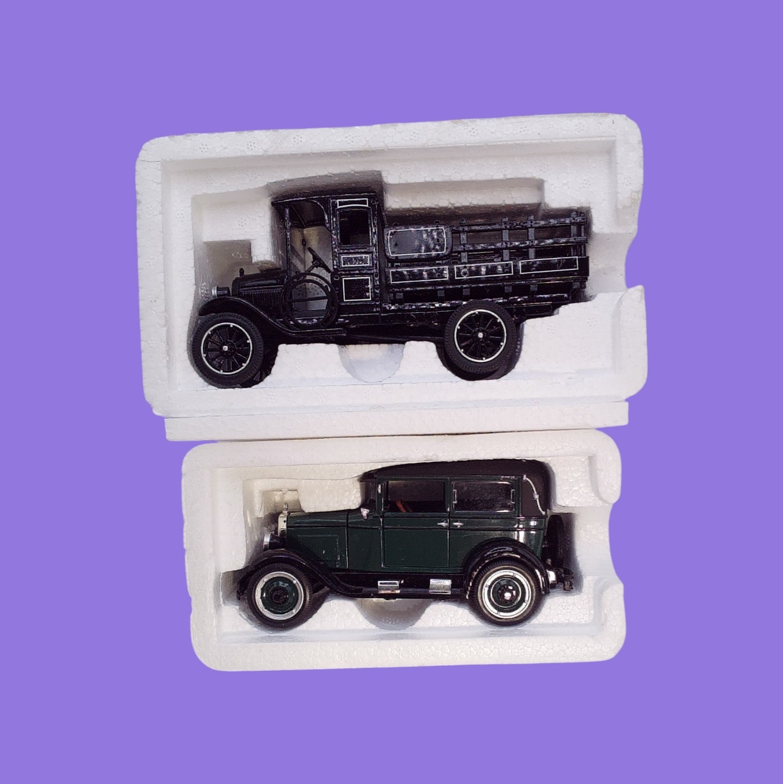 THE NATIONAL MOTOR MUSEUM MINT 1923 CHEVY SERIES D 1 TON TRUCK & IMPERIAL LANDAU