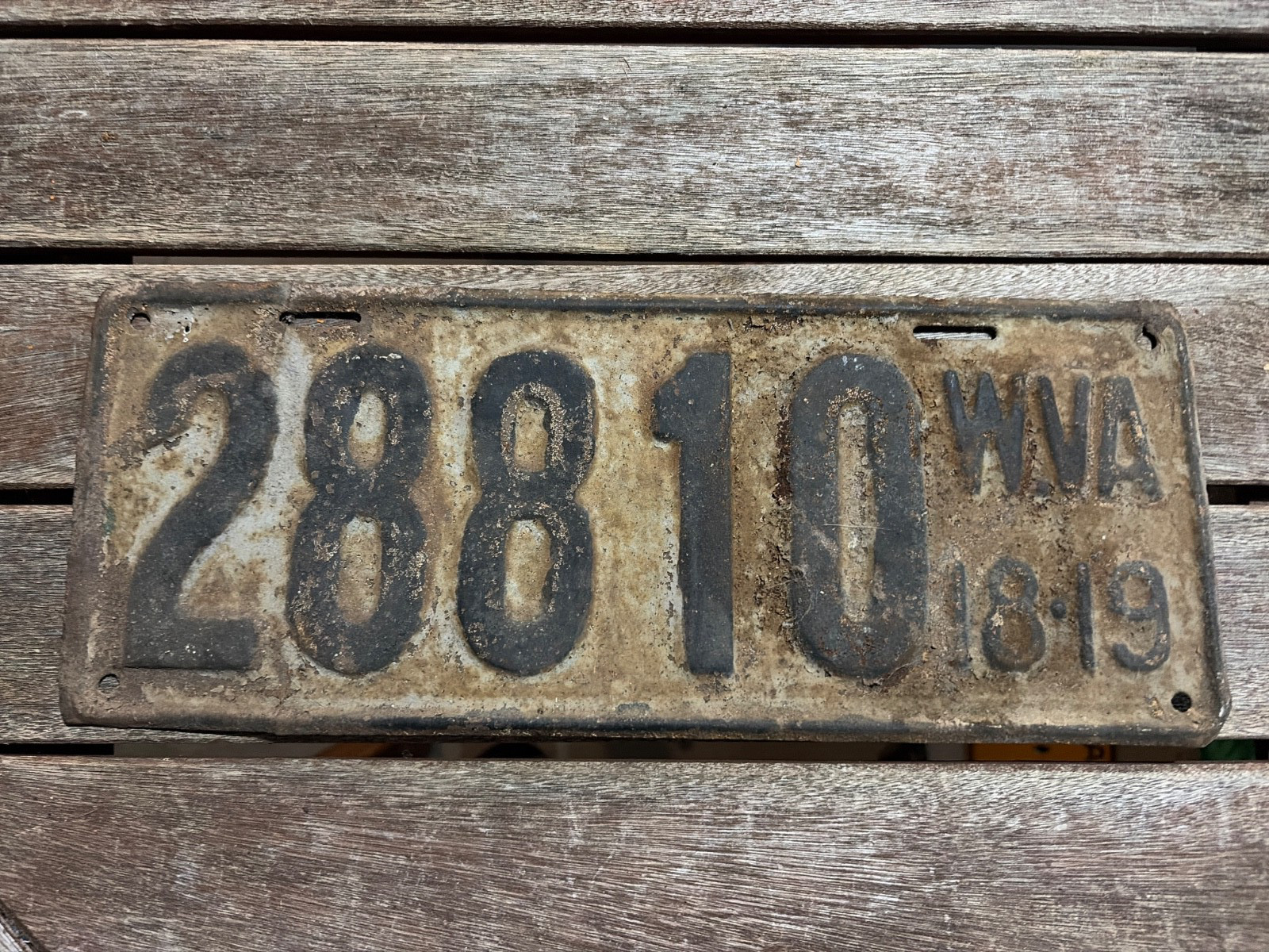 1918-19 West Virginia  License Plate 28810