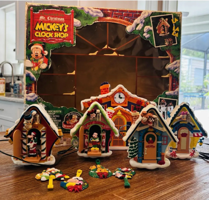 Vintage Mr. Christmas Mickey\'s Clock Shop Disney 1993 - Tested Original Box