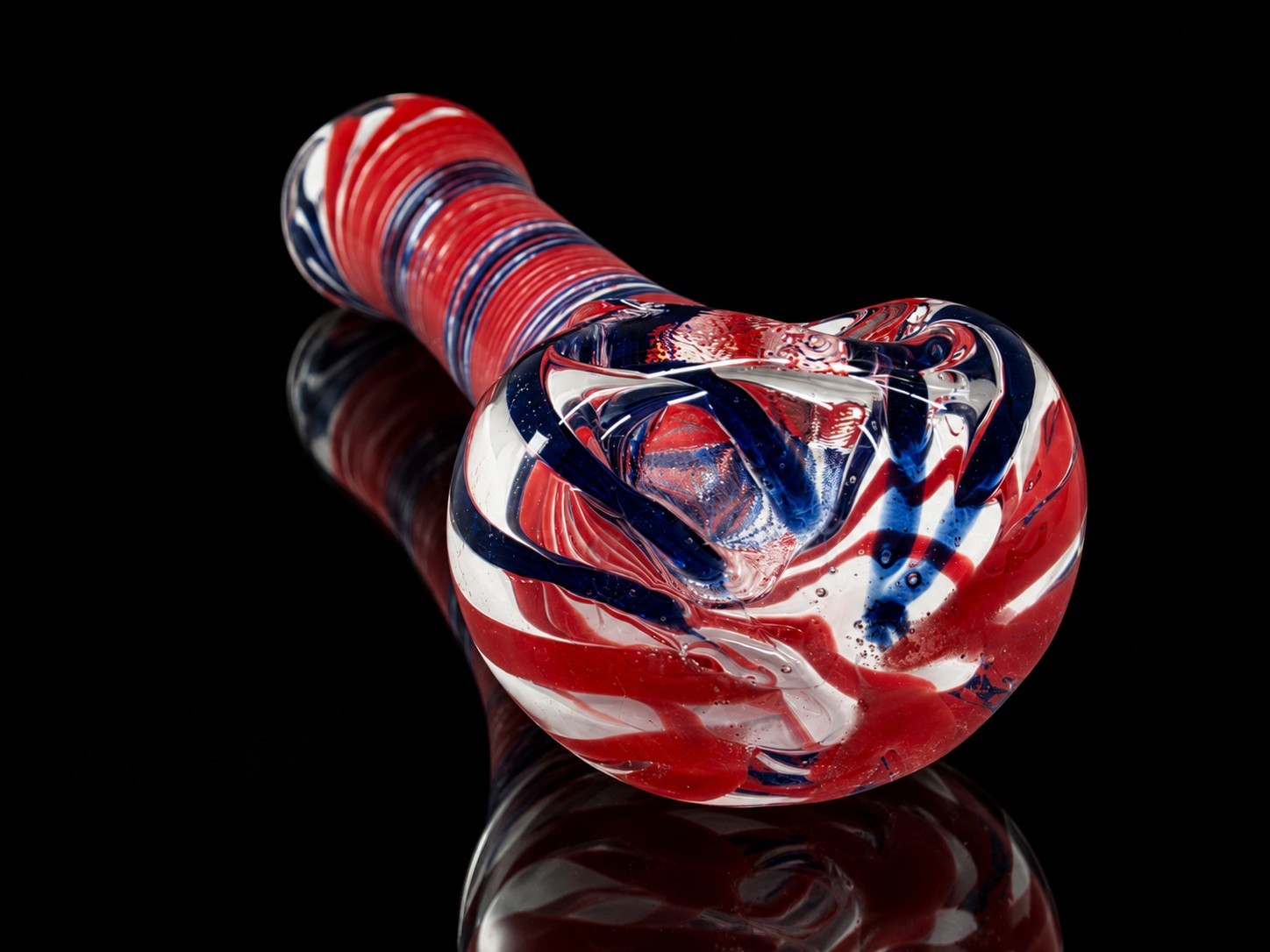Glass Tobacco Hand Pipe Red White Blue Swirl Ribbon Art Glass