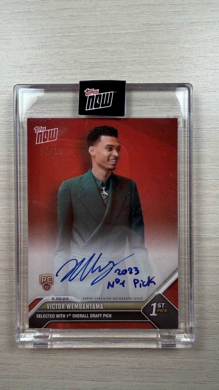 Topps Now 2023 Victor Wembanyama RC Autograph D-1E Numbered 07/10 Red 1st Pick