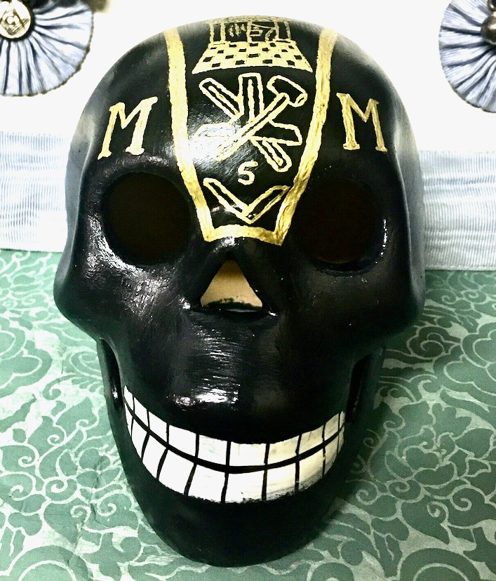 UNIQUE HAND-MADE HAND-PAINTED MASTER MASON\'S MASONIC CLAY SKULL * FREEMASONRY