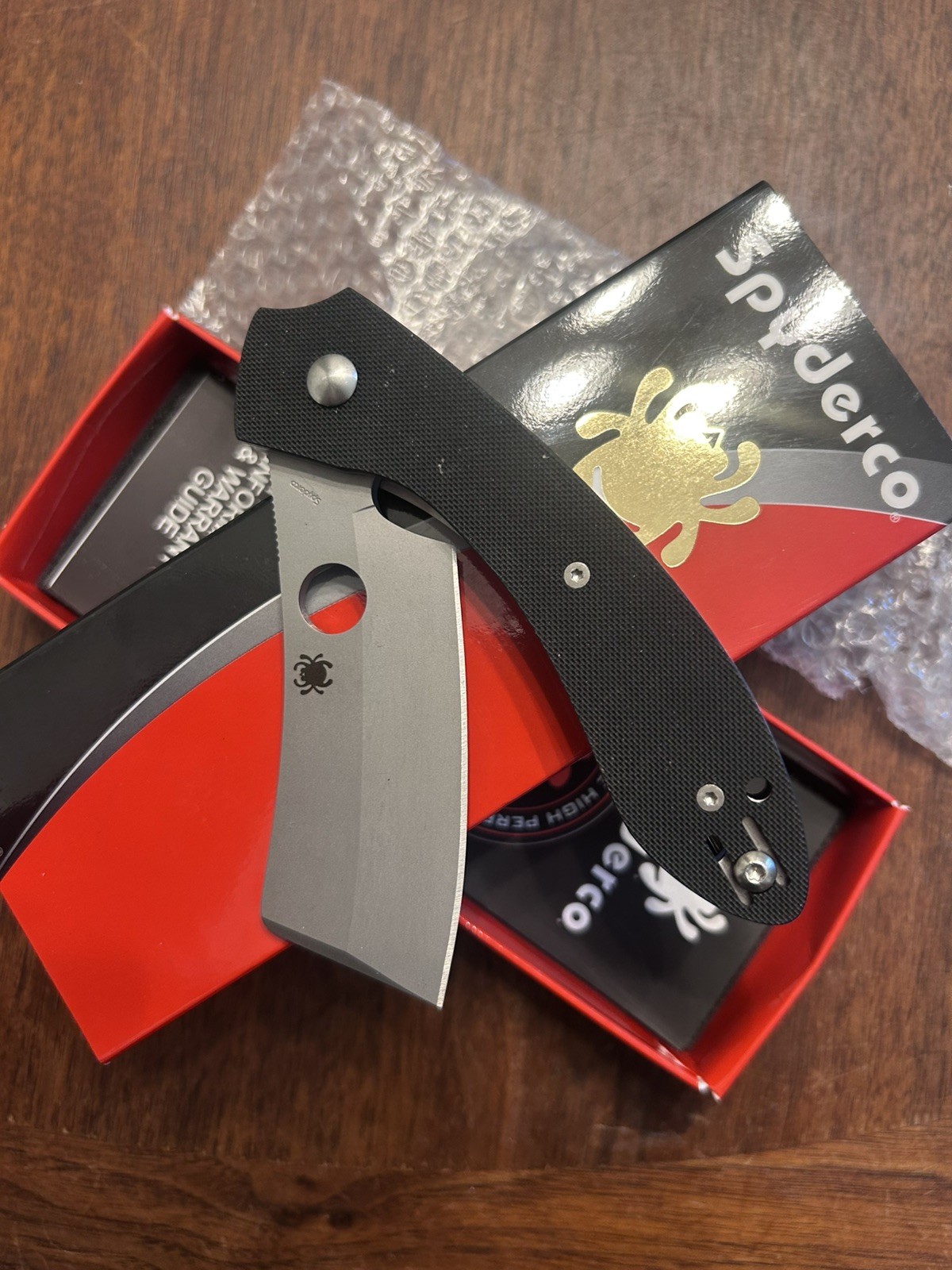 SPYDERCO ROC FOLDING KNIFE BLACK G10 PLAIN EDGE VG10 SS CLEAVER BLADE C177GP