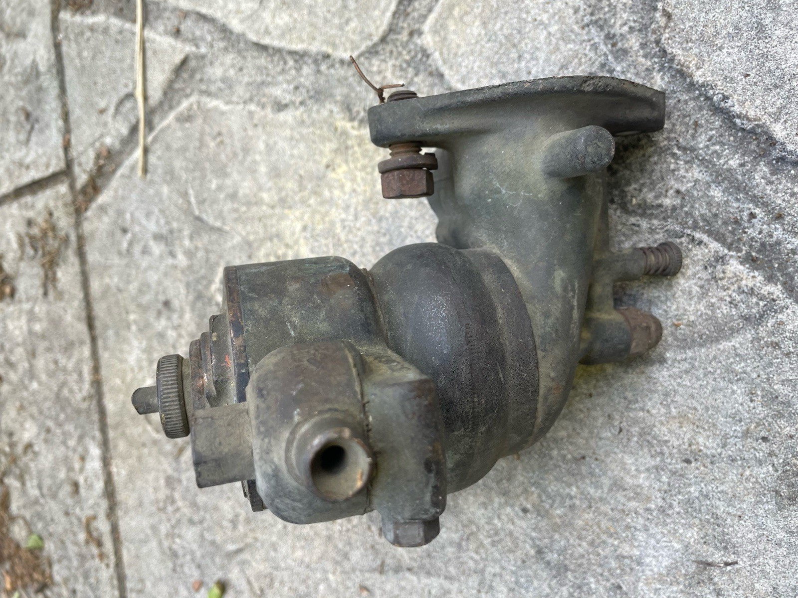 international Harvester 1724 DC Vintage Tractor Farm Equipment Carburetor