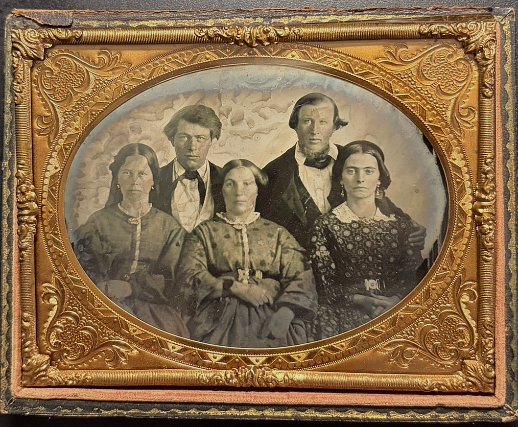 Quarter Plate Ambrotype Unhappy Fashionable Family of 5 with Full Case