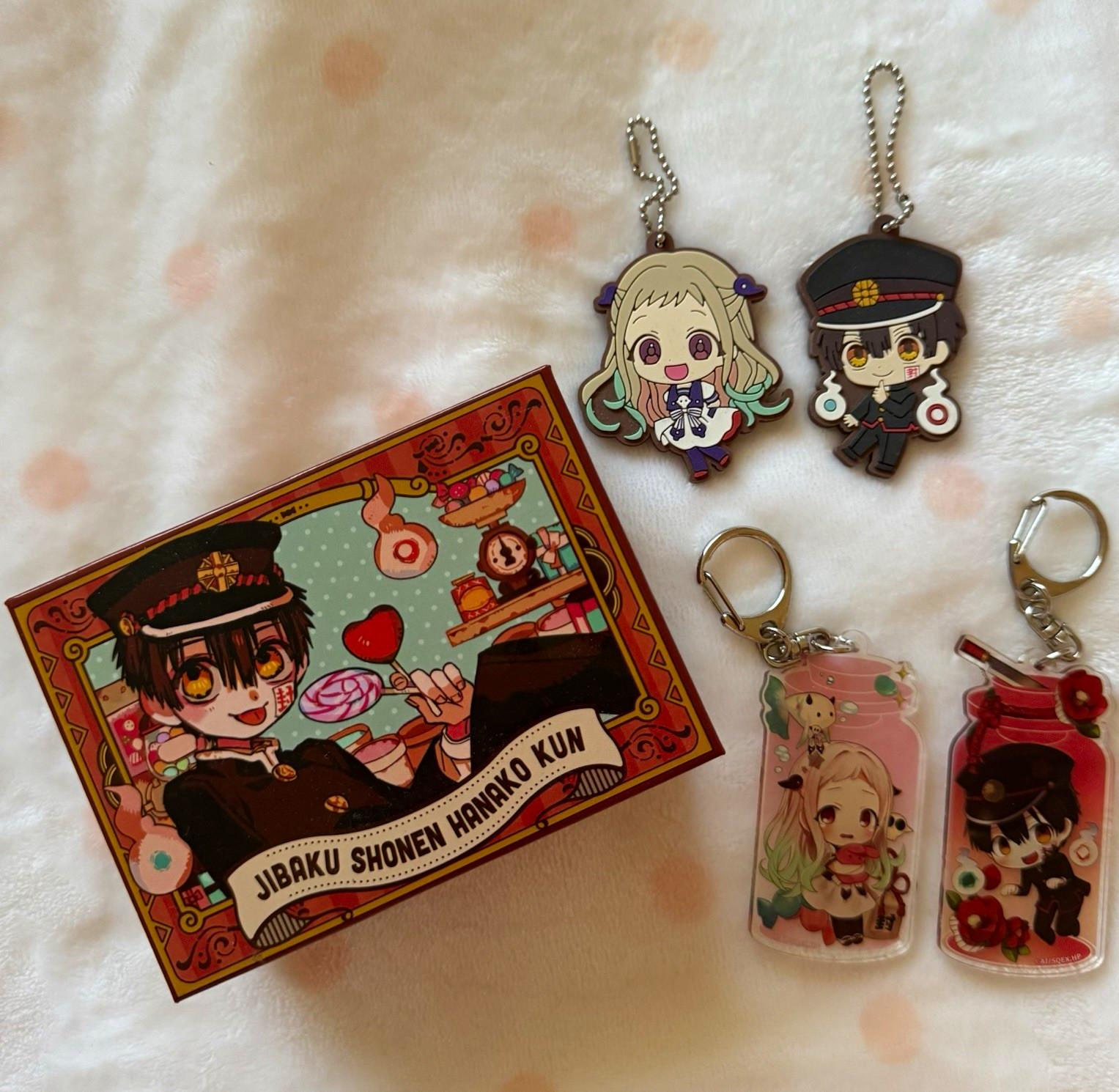 Jibaku Shounen Toilet-bound Hanako-kun Candy box and keychains bundle