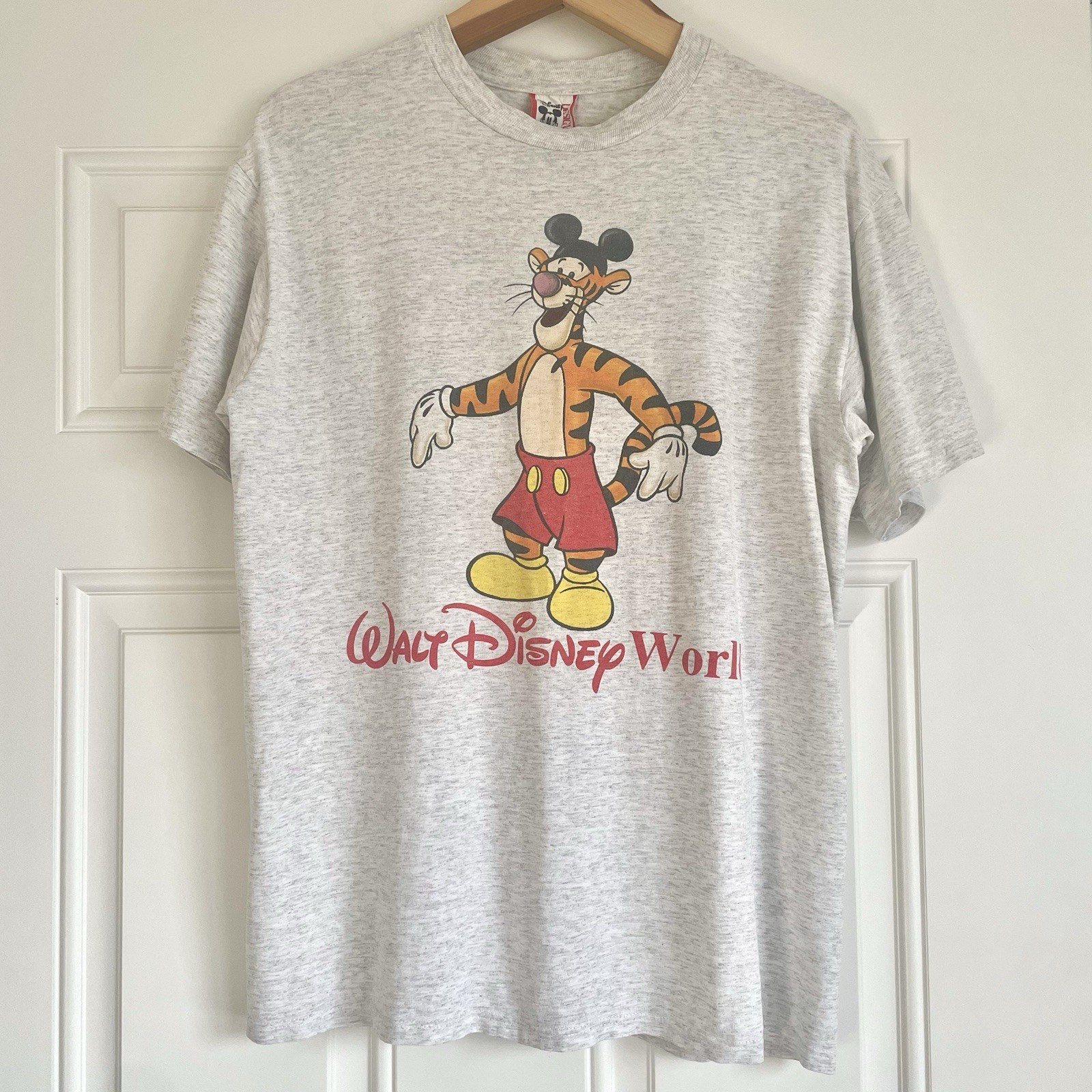 Vintage Rare 90s Tigger In Costume Mickey Mouse T-Shirt Disney Designs Size L