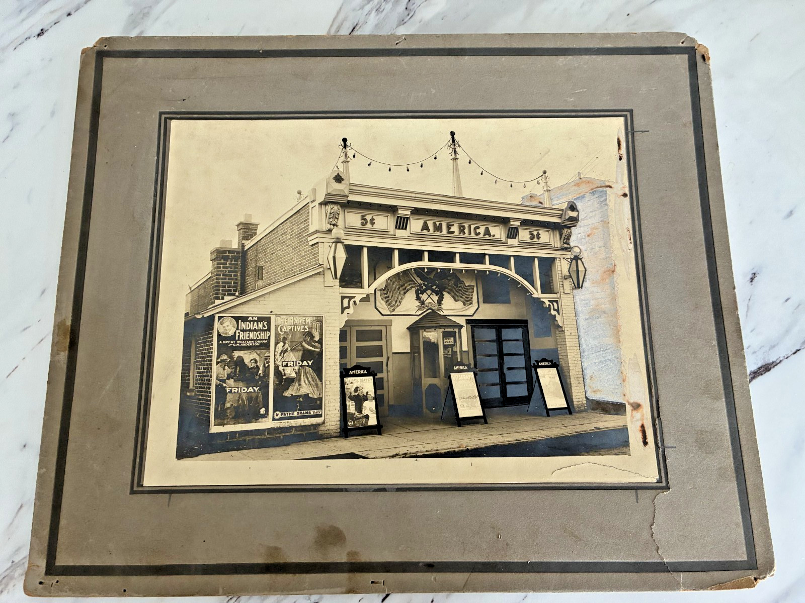 Antique 1913 Cabinet Card America Nickelodeon Movie Theater Columbus Ohio 10x12