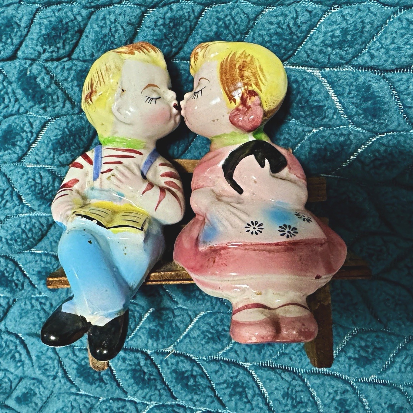 Japan Vintage Hand Painted Ceramic Kissing Boy Girl Salt Pepper Shakers Bench