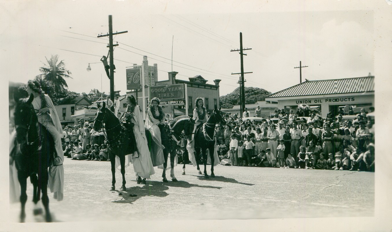 June 1940 Honolulu Hawaii King Kamehameha Day Parade Photo #14 Pāʻū Riders
