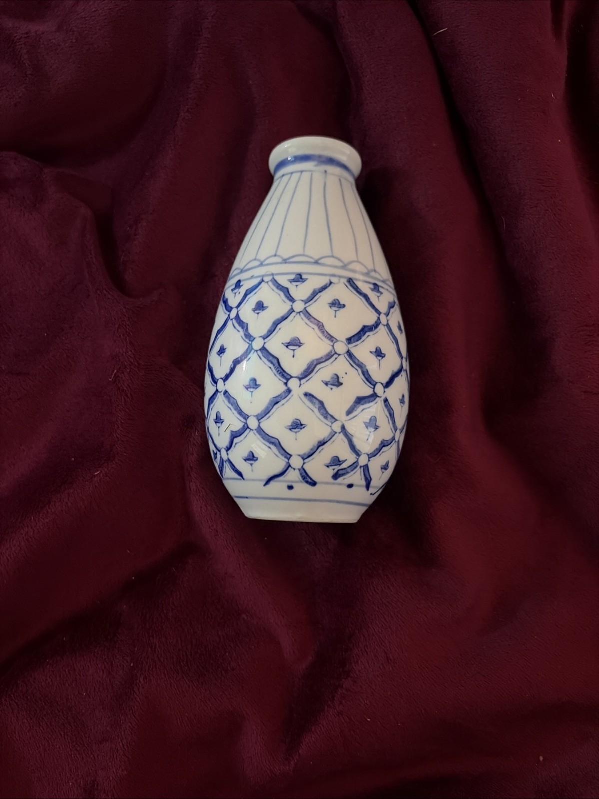 Vintage Blue & White Porcelain Oriental Vase