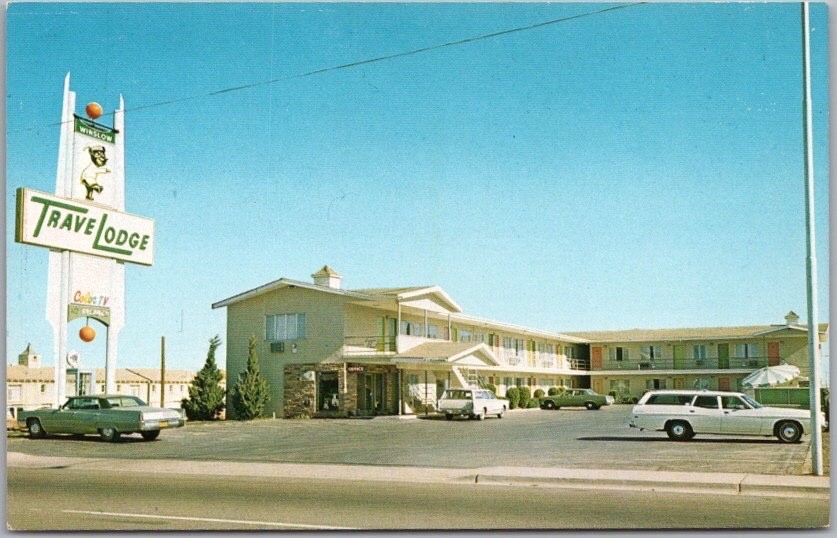 WINSLOW, Arizona Postcard TRAVELODGE MOTEL - Highway / ROUTE 66 Roadside c1970s