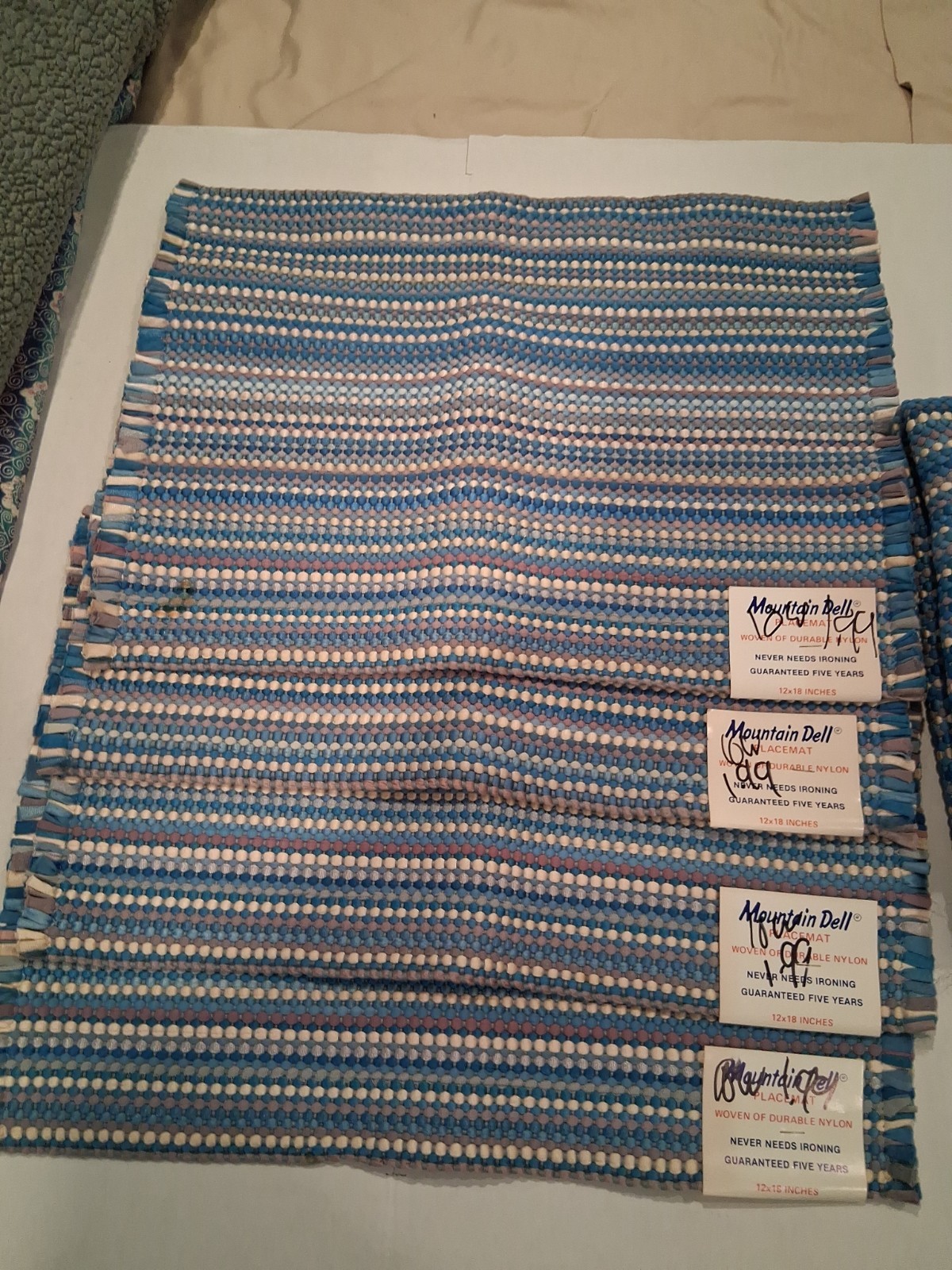 Vintage NOS/NWT 1970\'s Mountain Dell Woven Loop Placemats + Accent Rug