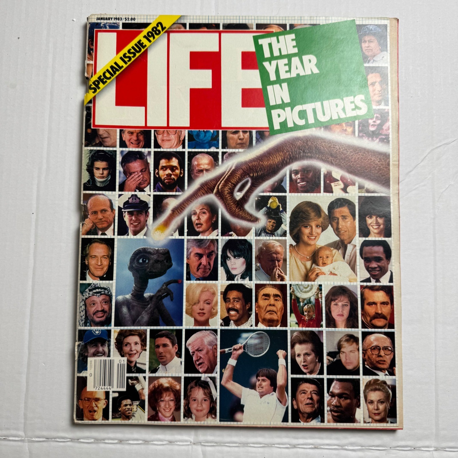 Vintage LIFE Magazine January 1983 Special Issue 1982 The Year in Pictures ET