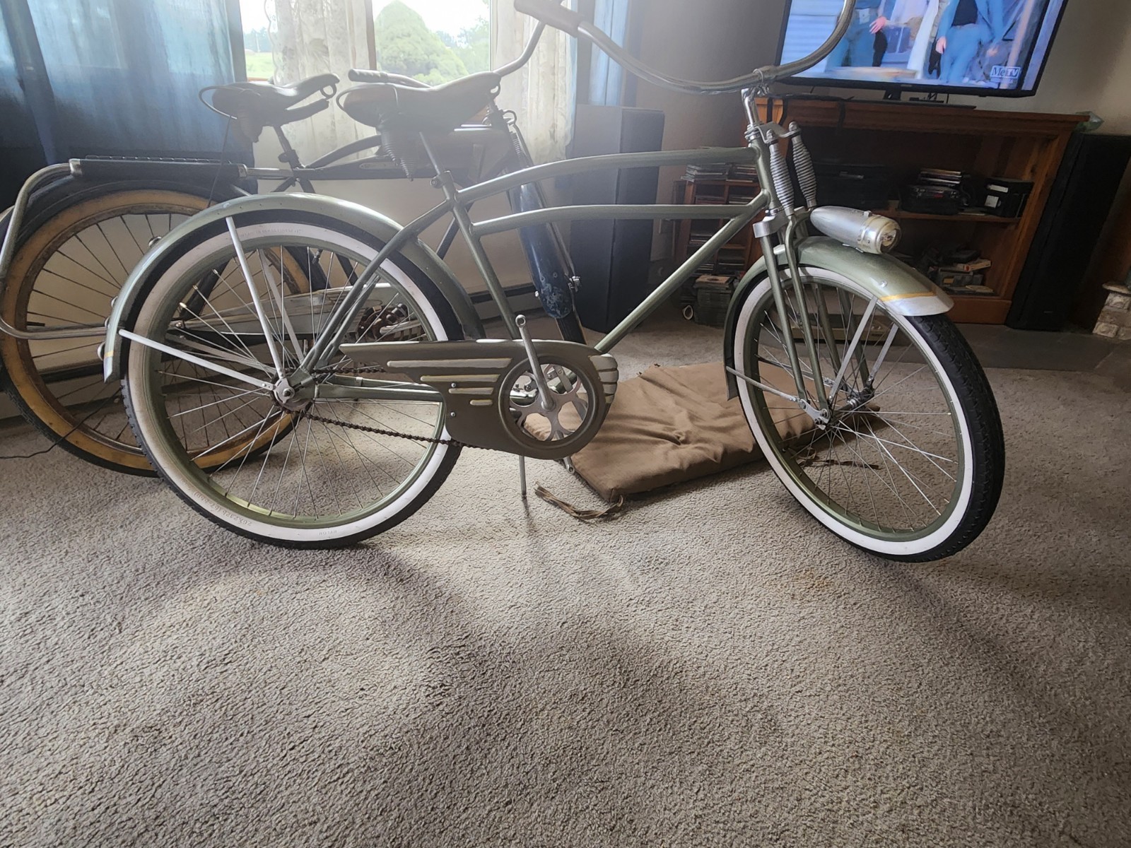 Manton Smith Prewar Totally Restored Monarch Springer Columbia Sheet Metal
