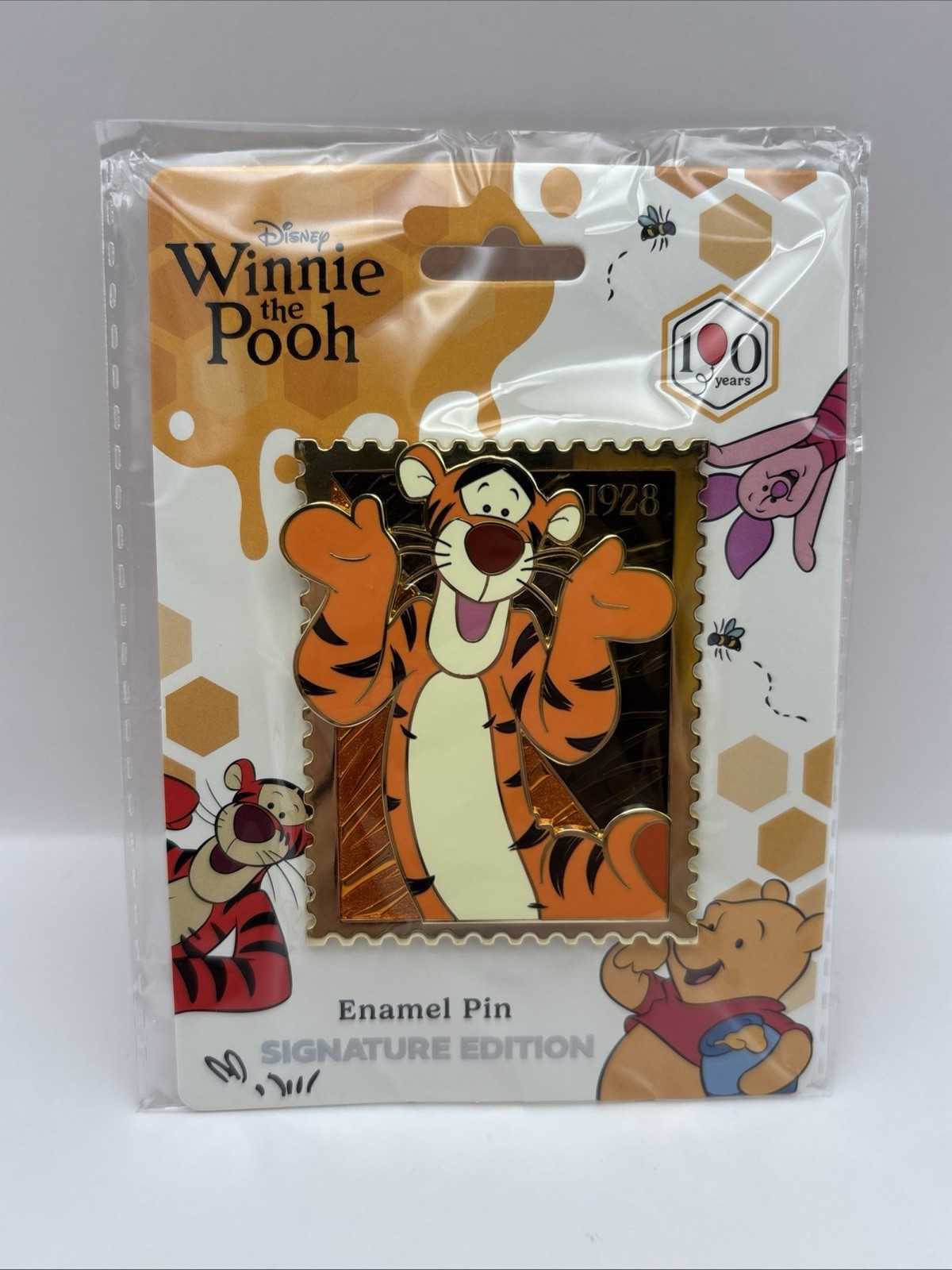 Disney PALM Royal Stamp Tigger Pooh Collectible Pin Pink A La Mode LE400 IN HAND