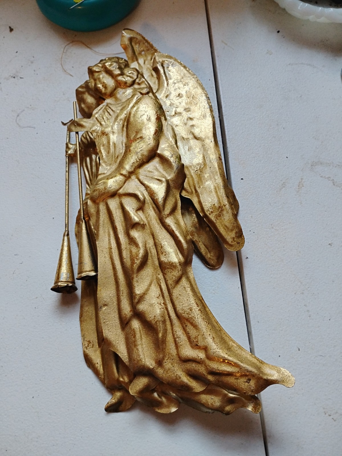Christmas Trumpeting Angel Decor Gold