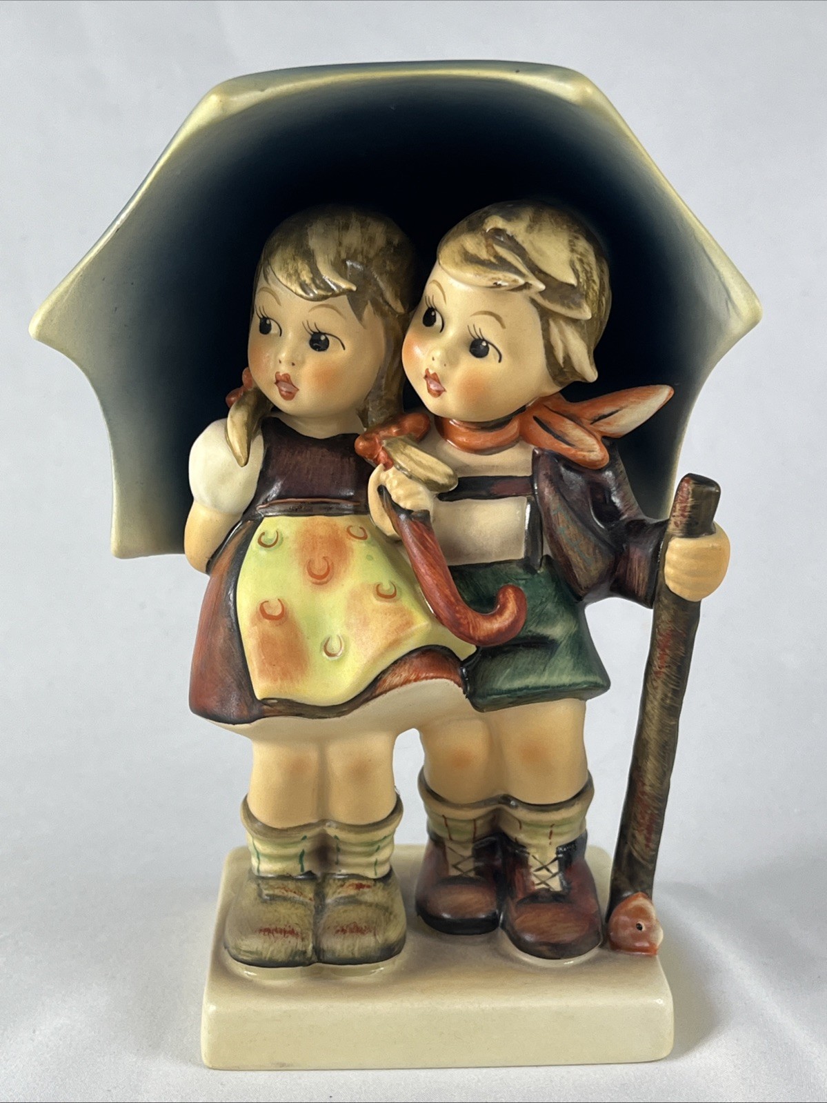 Goebel Hummel Figurine 