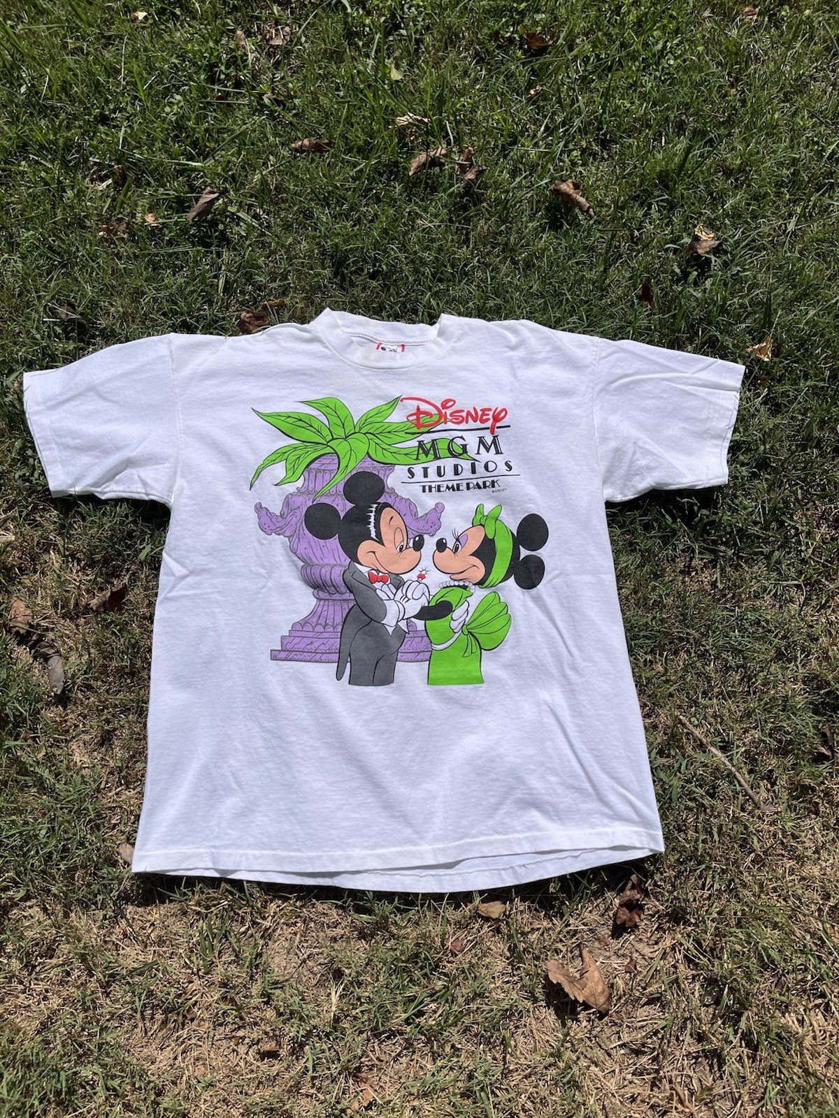 Vintage Disney MGM Studio T-shirt 1990 Mickey & Minnie Mouse  Size Xlarge USA